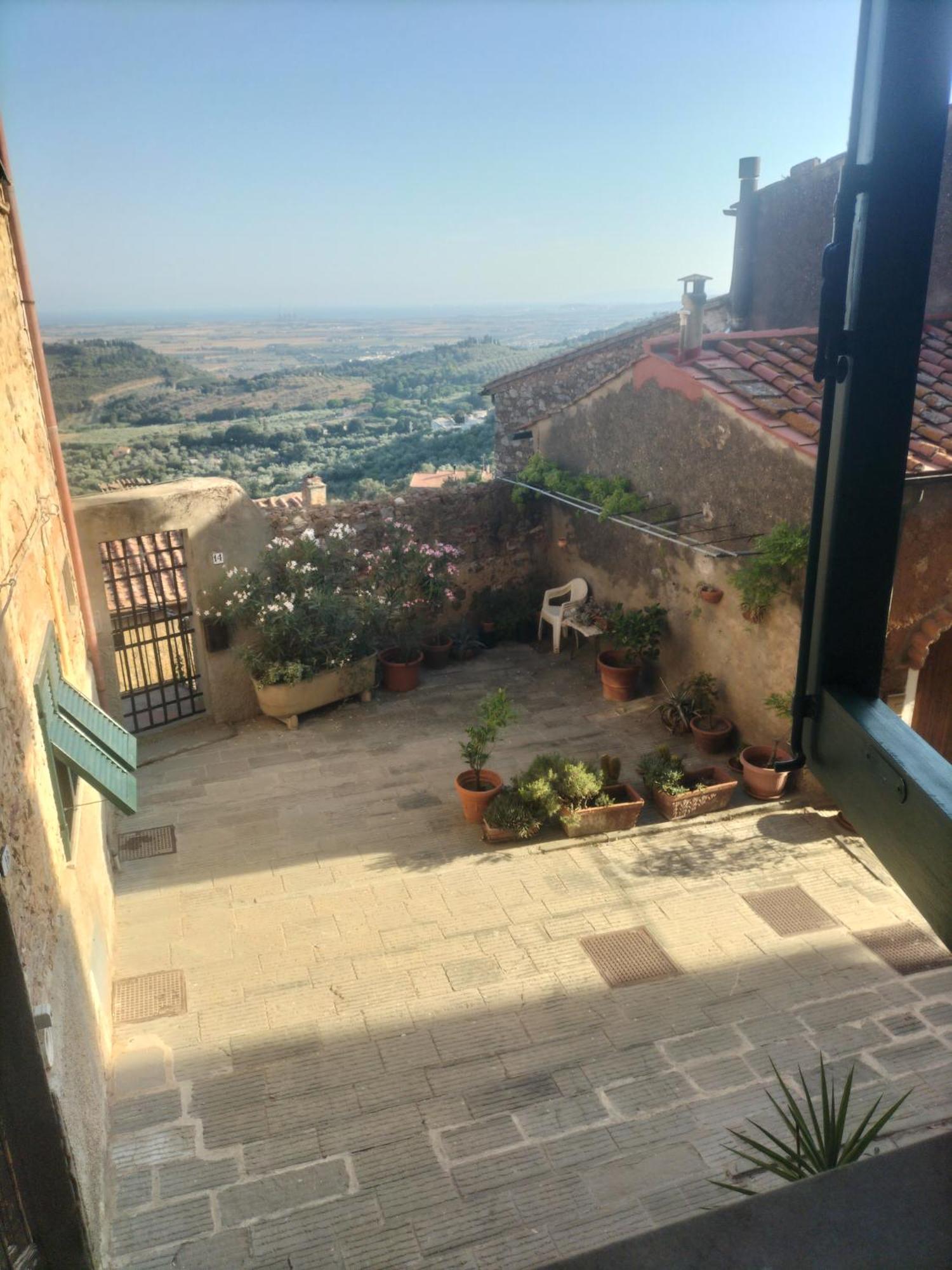 Al Tuffatore Etrusco Campiglia Marittima Esterno foto